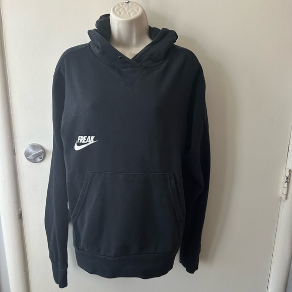 Nike Black Freak Men's Hoodie - Picture 3 of 8